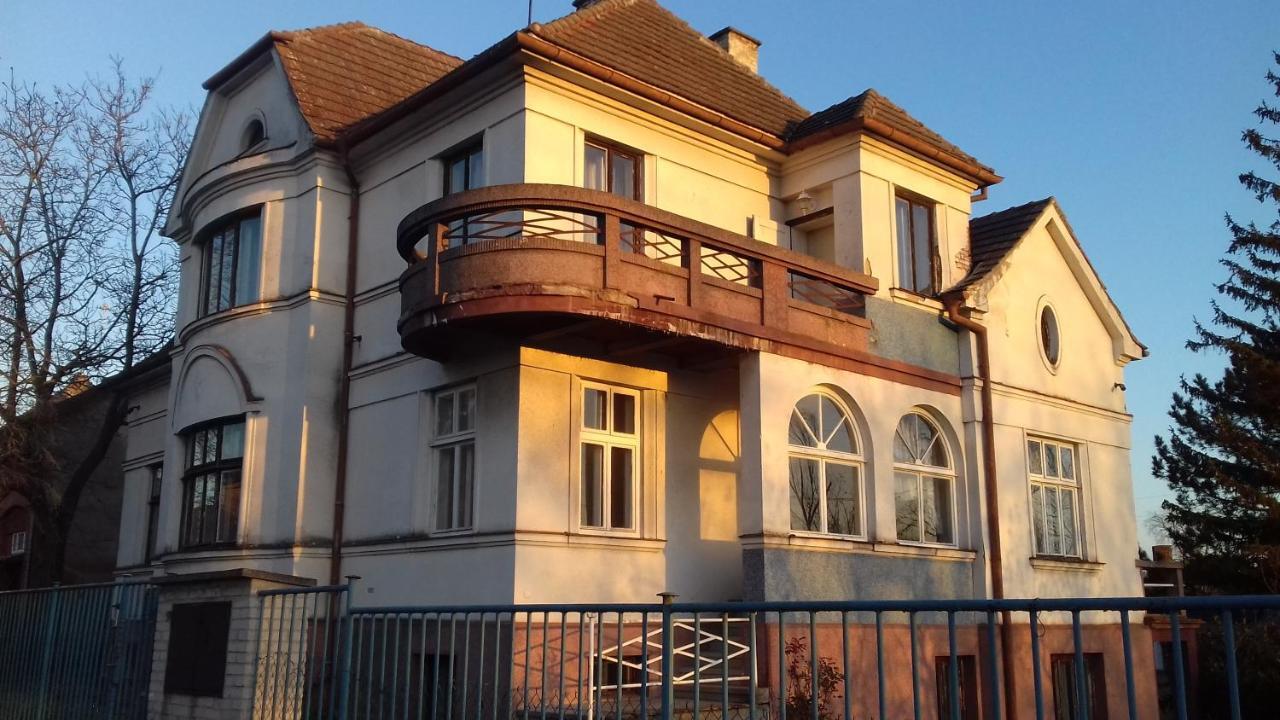 U Nas Ve Vile Guest House Cejc Bagian luar foto